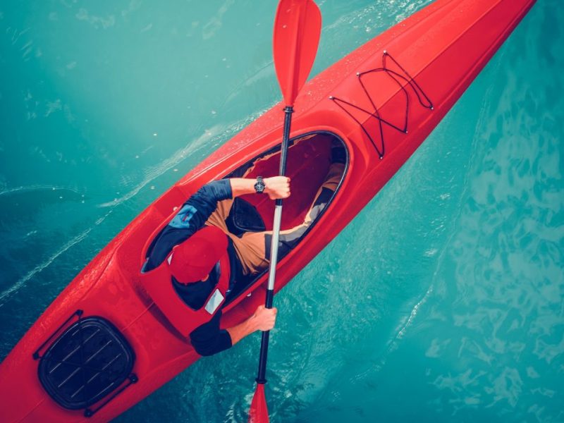 turquoise-lake-kayak-tour.jpg
